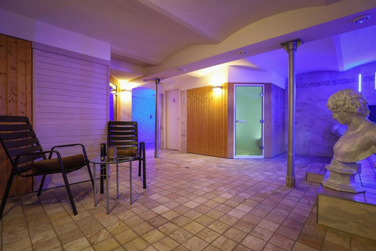 Active & Wellness Hotel Subterra Ostrov  Kültér fotó
